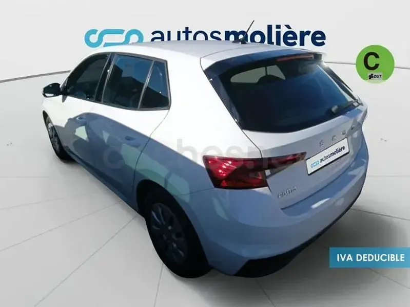 Usado Skoda Fabia Ambition 80 CV (58 kW) 2023 Blanco Utilitario