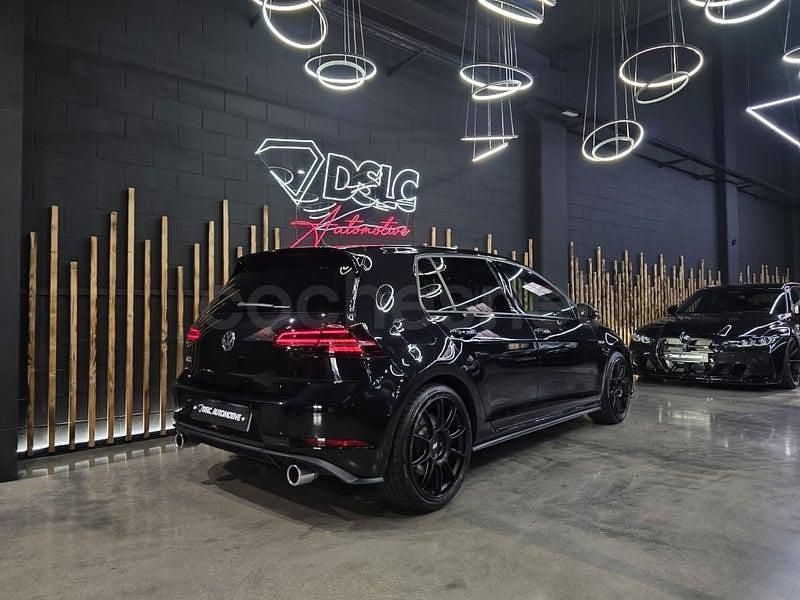 Usado VW Golf VII GTI 245 CV (180 kW) 2019 Negro Berlina