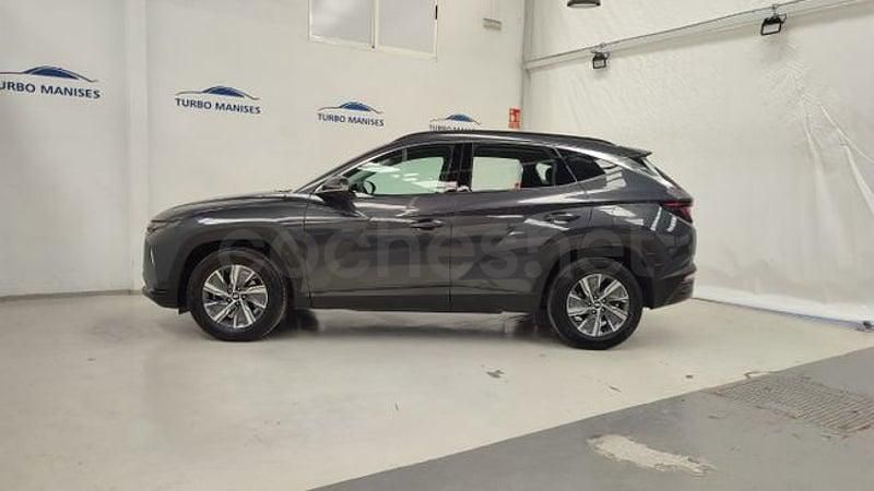 Usado Hyundai Tucson 115 CV (84 kW) 2024 Gris / plata SUV