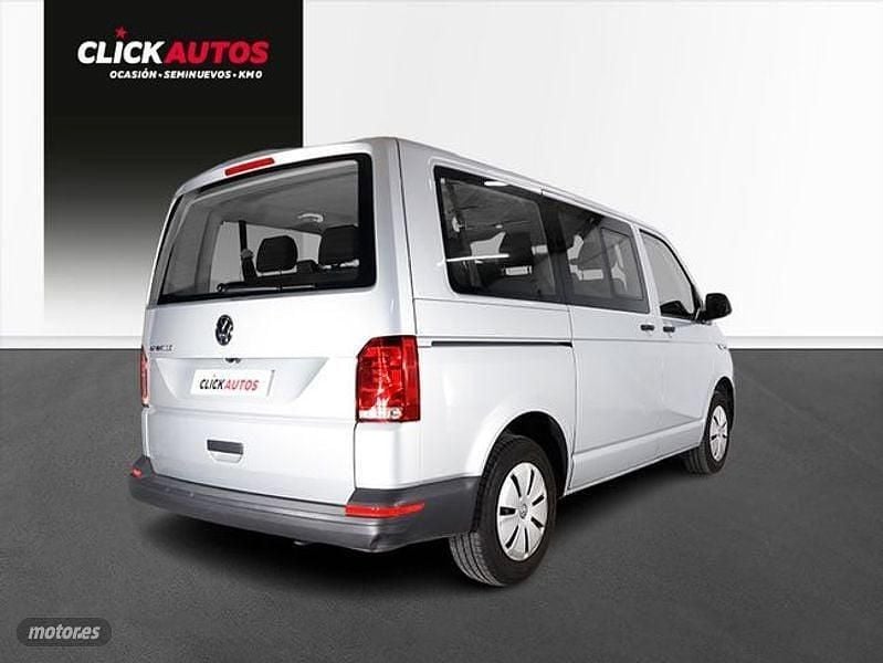 Usado VW Caravelle 110 CV (80 kW) 2022 Plateado Van