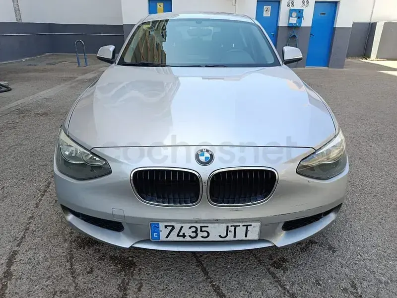Usado BMW 118 143 CV (105 kW) 2014 Gris / plata Utilitario