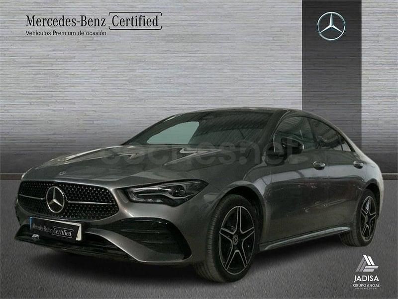 Usado Mercedes CLA250e AMG line 218 CV (160 kW) 2024 Gris / plata Berlina