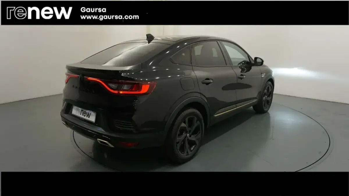 Usado Renault Arkana Engineered 143 CV (105 kW) 2023 Negro SUV