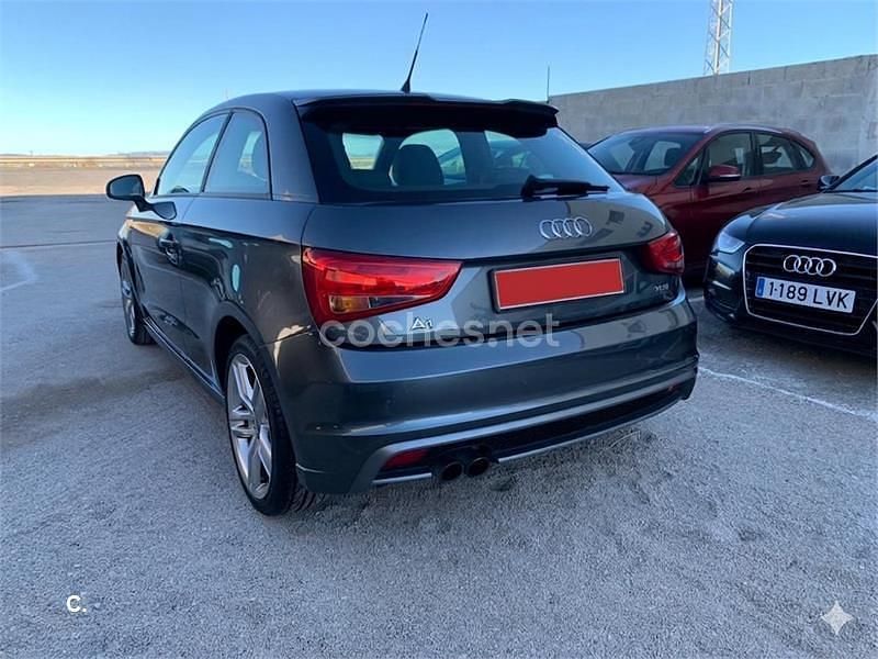 Usado Audi A1 Ambition 185 CV (136 kW) 2011 Gris / plata Utilitario