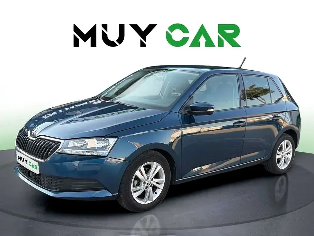 Usado Skoda Fabia Ambition 95 CV (69 kW) 2021 Azul Utilitario