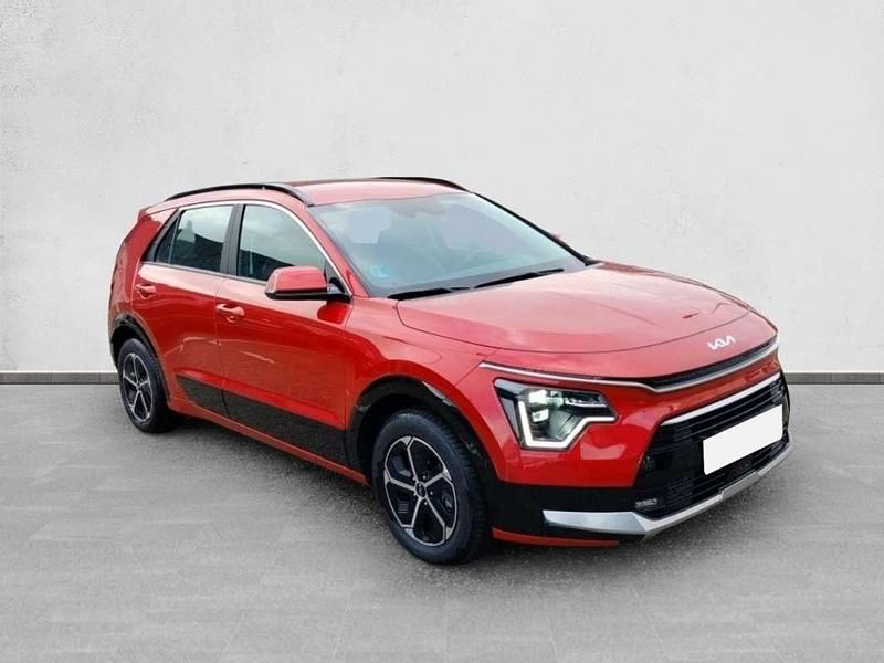 Usado Kia Niro 129 CV (94 kW) 2025 Rojo SUV