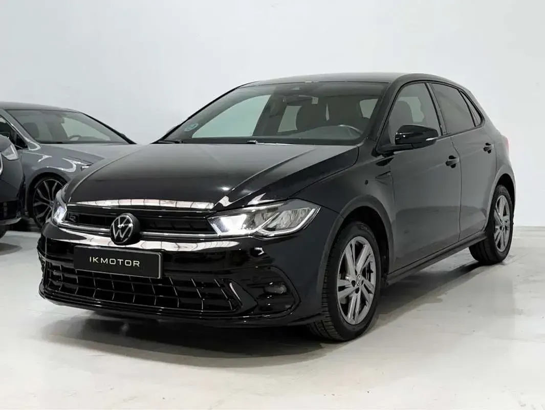 Usado VW Polo R-line 95 CV (69 kW) 2022 Negro Utilitario