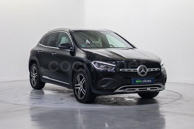 Usado Mercedes GLA200 150 CV (110 kW) 2022 Negro SUV