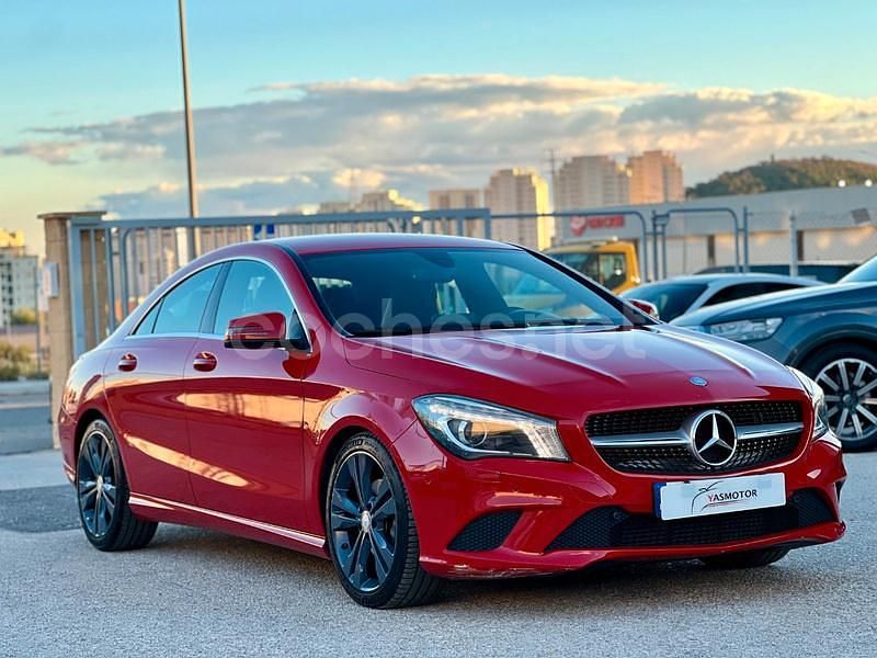 Rojo Usado 2015 Mercedes CLA220 Urban Berlina | 14.990 € (Super precio) - Imagen 1/4