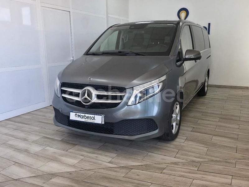 Usado Mercedes V220 Avantgarde 163 CV (119 kW) 2020 Gris / plata Monovolumen