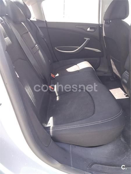 Usado Citroën C5 Business Class 112 CV (82 kW) 2010 Gris / plata Berlina