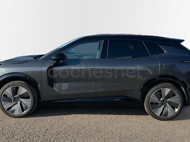 Usado Lynk & Co 08 350 CV (257 kW) 2025 Gris / plata SUV