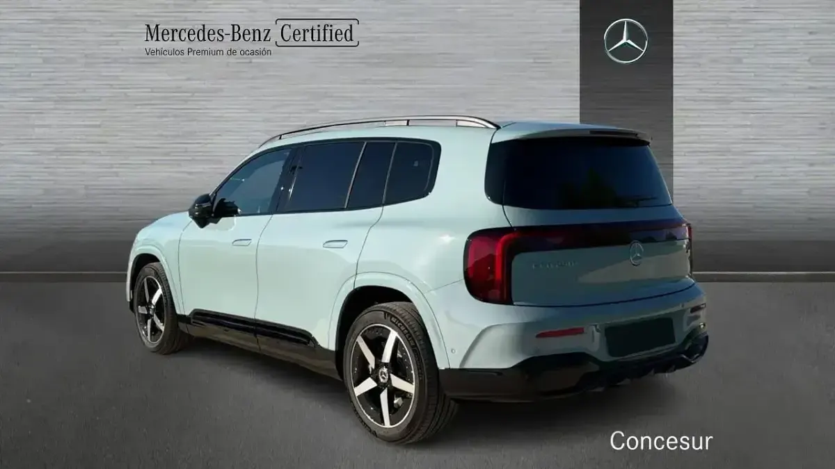 Usado Mercedes GLB250 200 kW (272 CV) 2026 Verde SUV