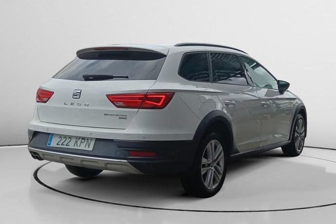 Usado Seat Leon X-Perience 4Drive 150 CV (110 kW) 2018 Familiar