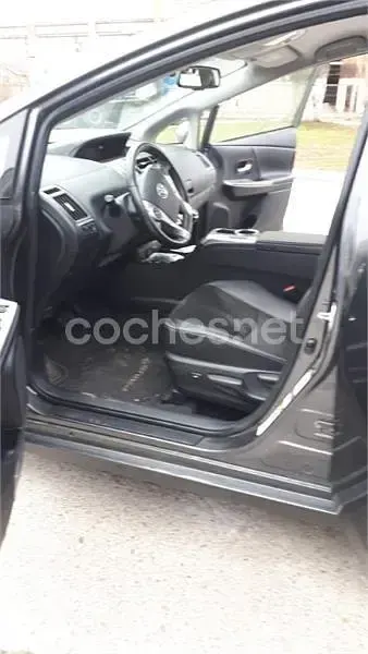 Usado Toyota Prius+ Eco 136 CV (100 kW) 2015 Gris / plata Monovolumen