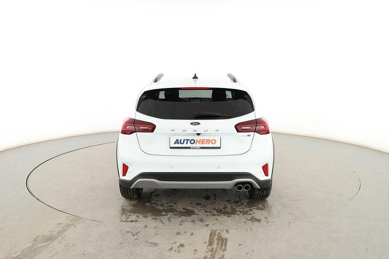 Usado Ford Focus Active 155 CV (114 kW) 2023 Blanco Berlina