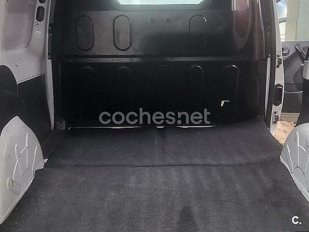 Usado Renault Kangoo 90 CV (66 kW) 2016 Blanco Monovolumen