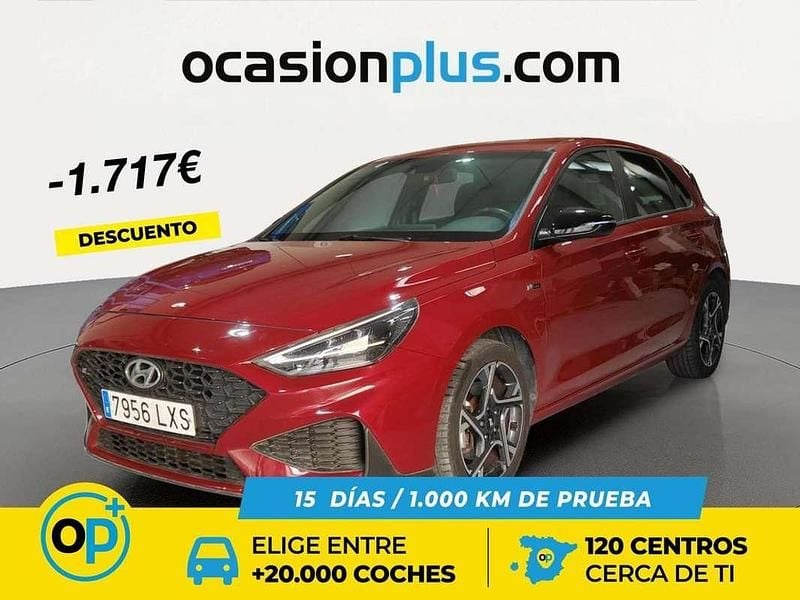 Usado Hyundai i30 N Line 120 CV (88 kW) 2022 Rojo Utilitario