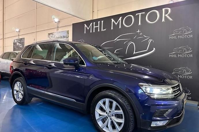 Usado VW Tiguan Sportline 190 CV (139 kW) 2017 Azul SUV