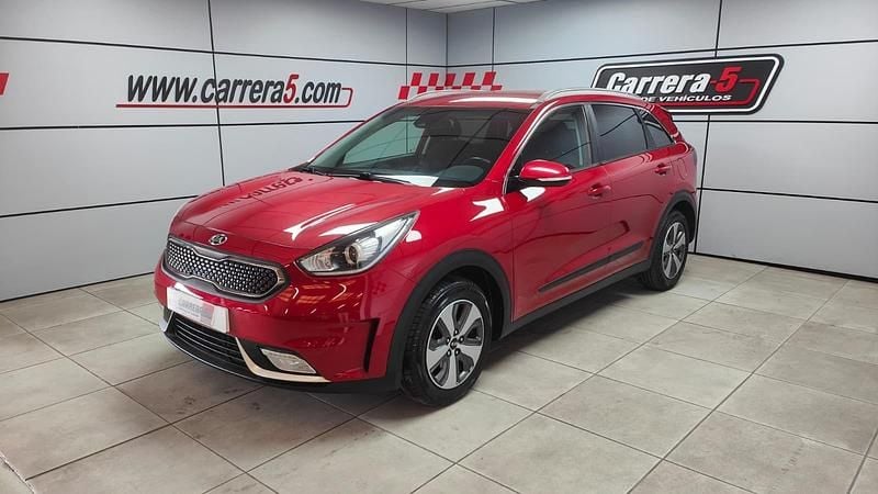 Usado Kia Niro 141 CV (103 kW) 2019 Rojo SUV