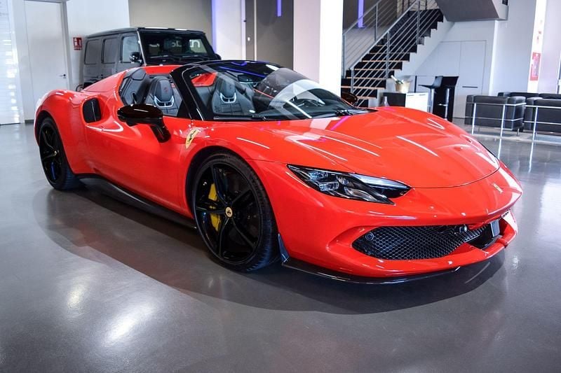 Rojo Nuevo 2025 Ferrari 296 | 398.900 € - Imagen 1/4