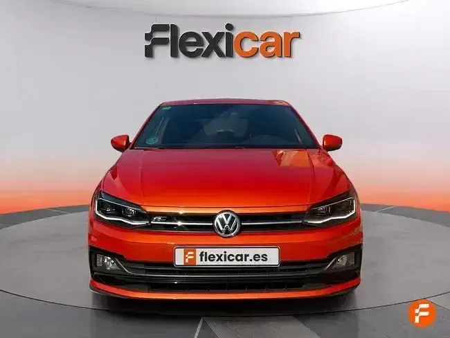 Usado VW Polo R-line 115 CV (84 kW) 2020 Naranja Utilitario