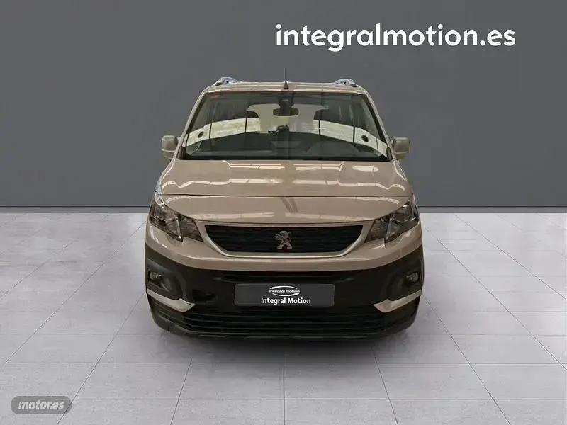 Usado Peugeot Partner Active 100 CV (73 kW) 2019 Gris Monovolumen