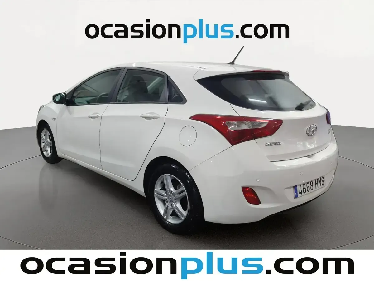Usado Hyundai i30 101 CV (74 kW) 2013 Blanco Utilitario