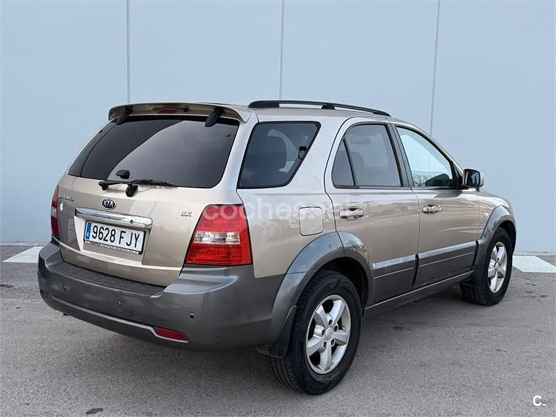 Usado Kia Sorento 170 CV (125 kW) 2006 Beige SUV