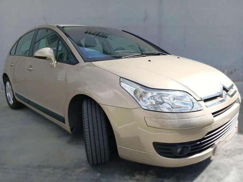 Usado Citroën C4 90 CV (66 kW) 2005 Amarillo Utilitario