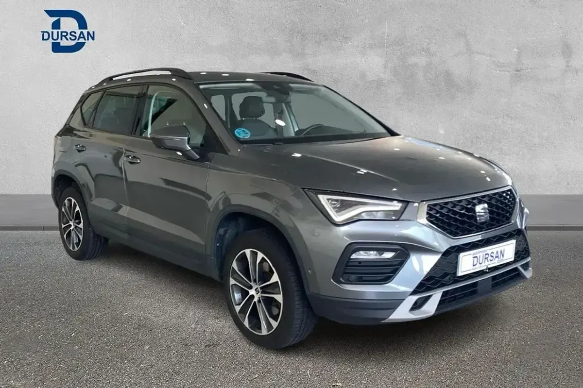 Usado Seat Ateca Style 150 CV (110 kW) 2022 Gris SUV