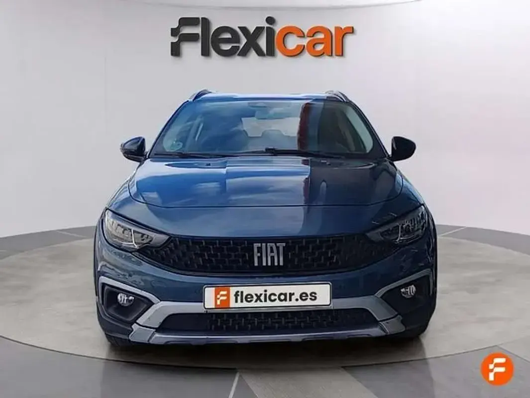 Usado Fiat Tipo Cross 99 CV (72 kW) 2021 Azul Utilitario