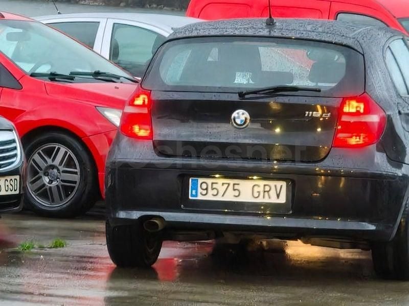 Usado BMW 116 115 CV (84 kW) 2010 Negro Utilitario