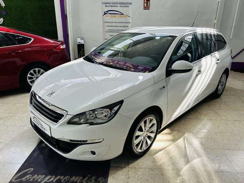Blanco Usado 2016 Peugeot 308 Access Utilitario | 7900 € (Precio justo) - Imagen 1/4
