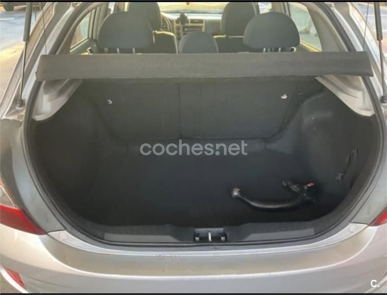 Usado Honda Civic LS 110 CV (80 kW) 2004 Gris / plata Berlina