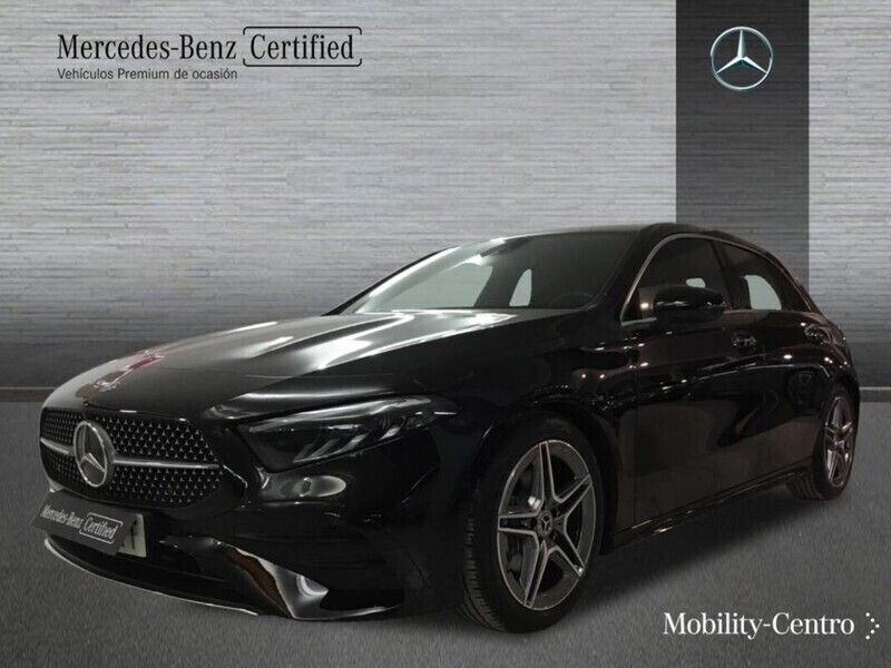 Negro noche Usado 2024 Mercedes A180 AMG line | 33.900 € (Precio justo) - Imagen 1/4