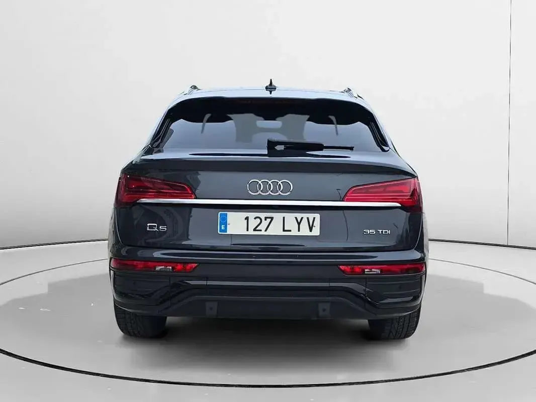 Usado Audi Q5 Sportback Advanced 163 CV (119 kW) 2022 Gris SUV