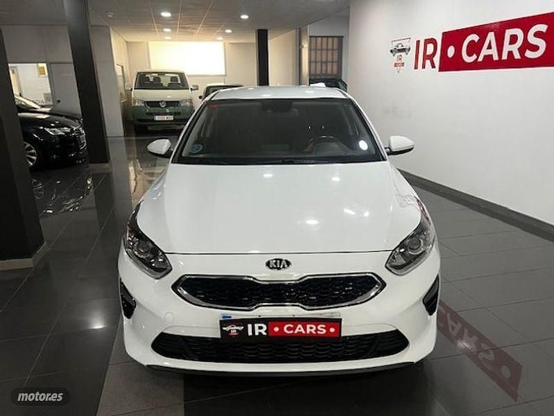 Usado Kia Ceed 116 CV (85 kW) 2019 Blanco Utilitario