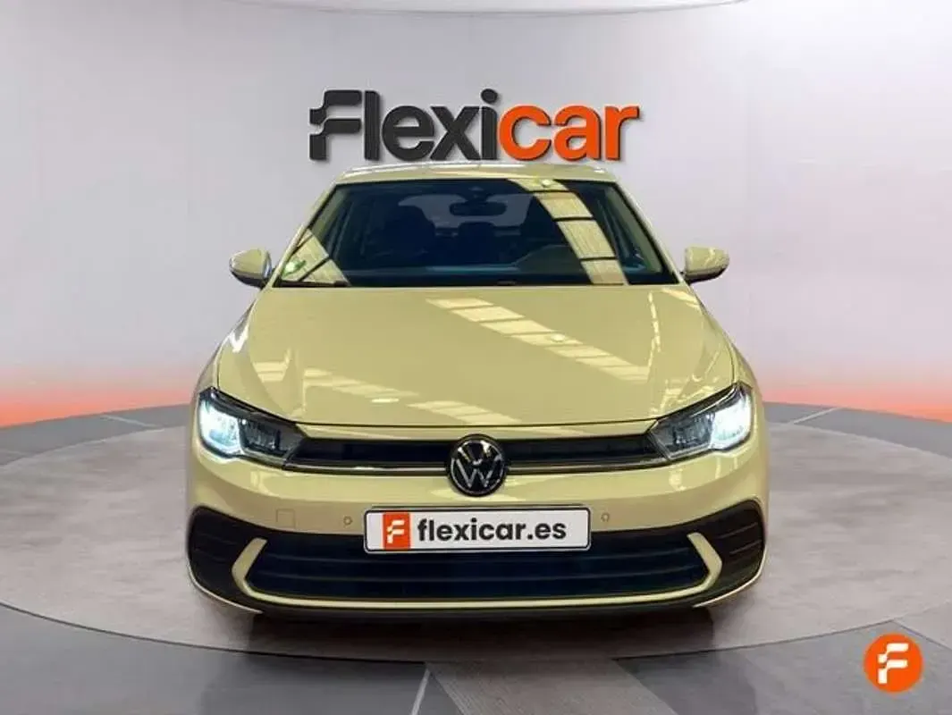 Usado VW Polo Life 95 CV (69 kW) 2023 Blanco Utilitario