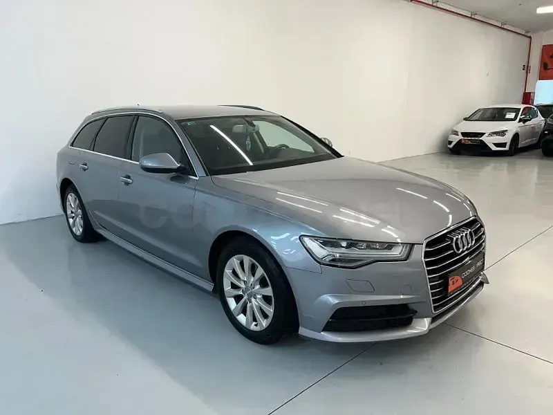 Usado Audi A6 Exclusive 150 CV (110 kW) 2018 Gris / plata Familiar