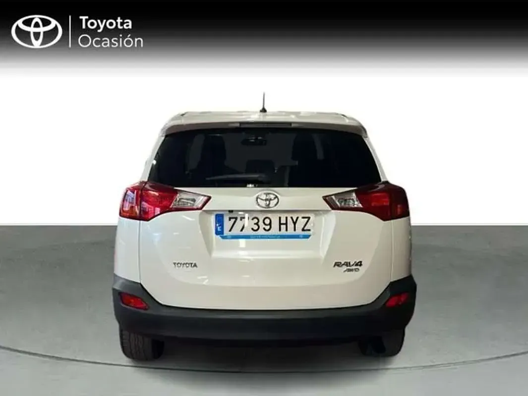 Usado Toyota RAV4 Advance 124 CV (91 kW) 2014 Blanco SUV