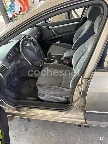 Usado Peugeot 407 137 CV (100 kW) 2005 Beige Berlina