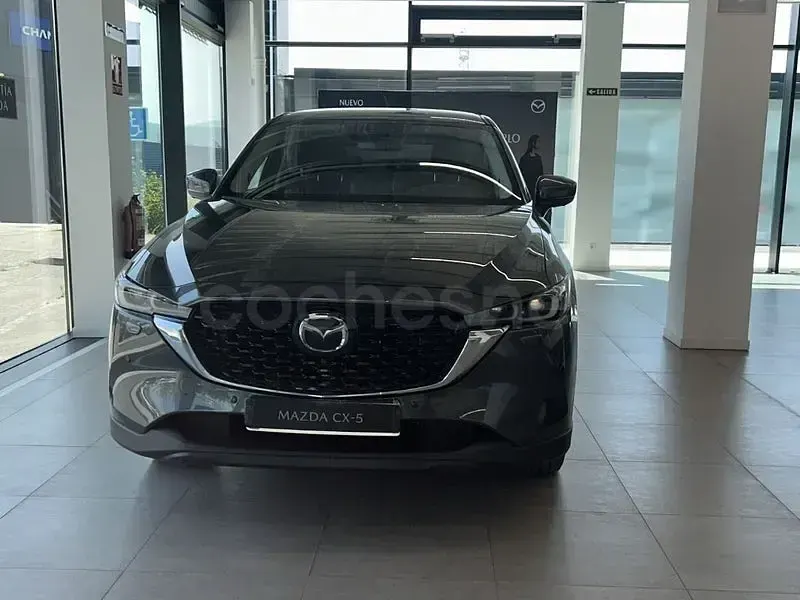 Usado Mazda CX-5 Exclusive-Line 165 CV (121 kW) 2023 Gris / plata SUV