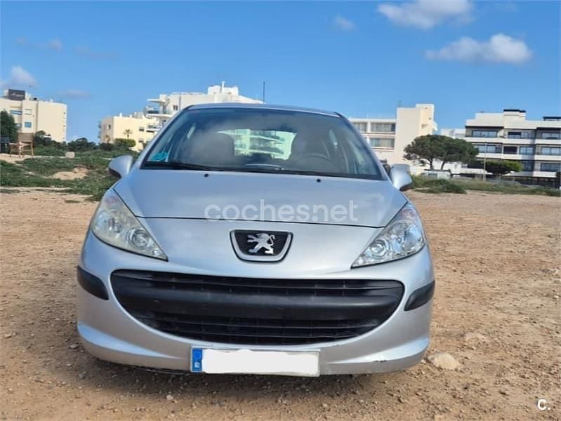 Usado Peugeot 207 75 CV (55 kW) 2007 Gris / plata Berlina