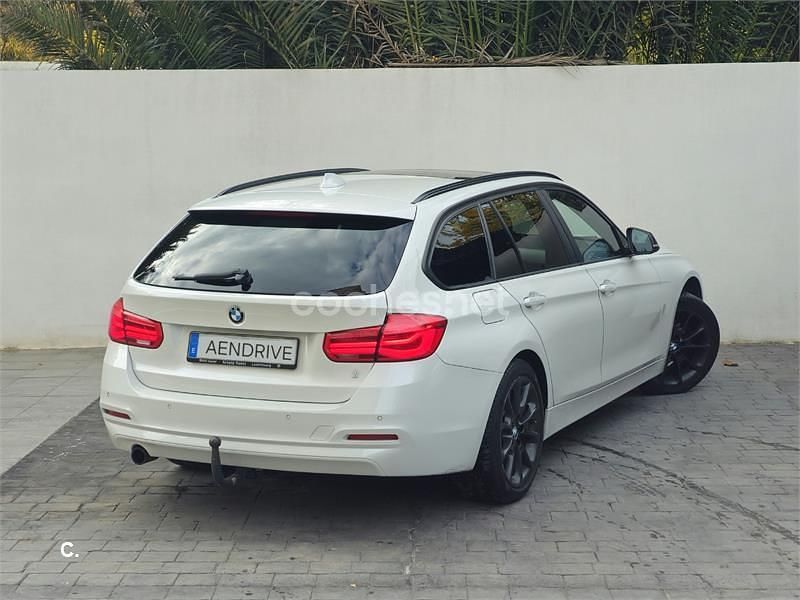 Usado BMW 318 Comfort Edition 143 CV (105 kW) 2015 Blanco Familiar
