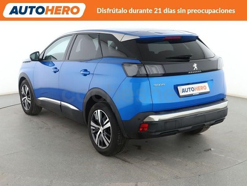 Usado Peugeot 3008 Allure 131 CV (96 kW) 2022 Azul SUV