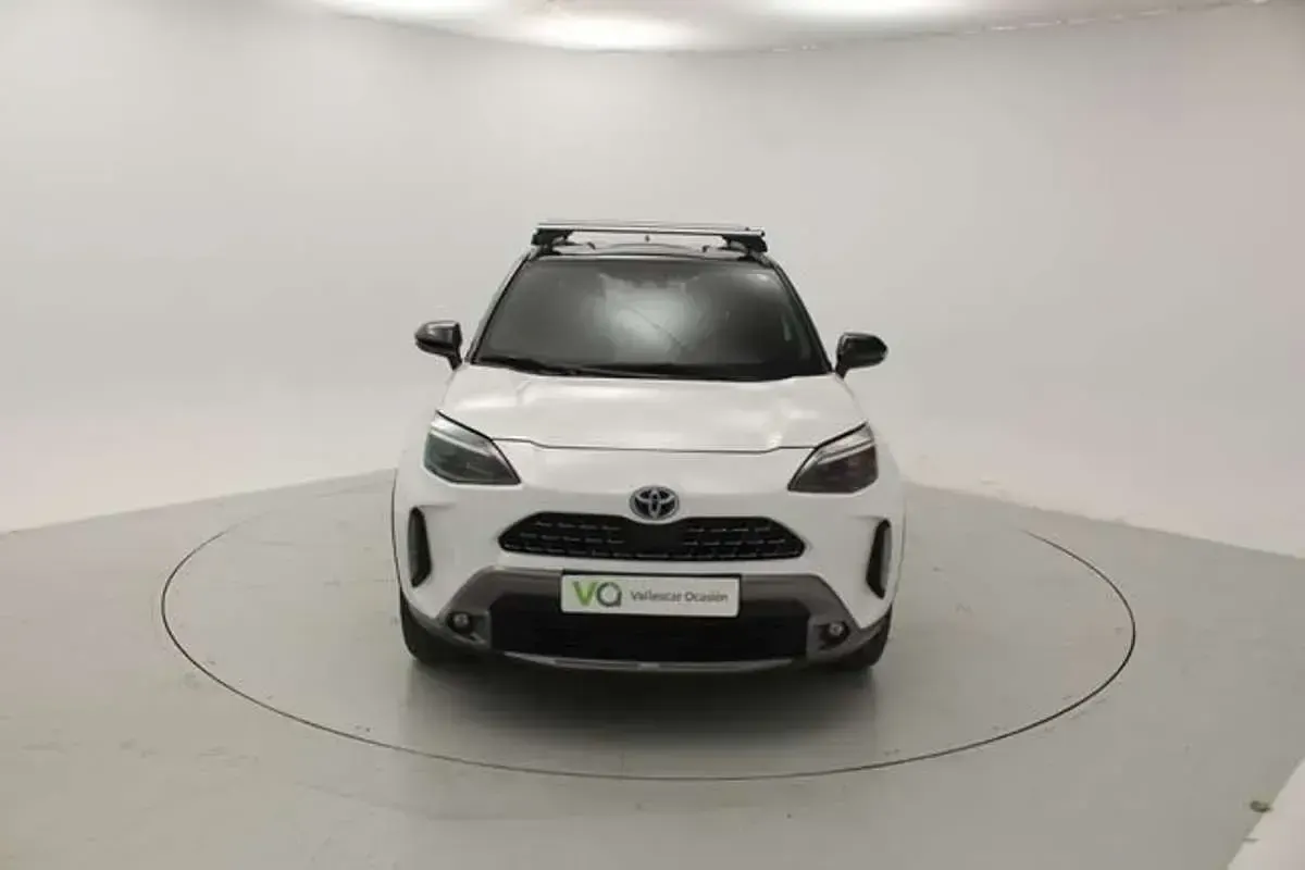 Usado Toyota Yaris Cross 116 CV (85 kW) 2023 Blanco SUV