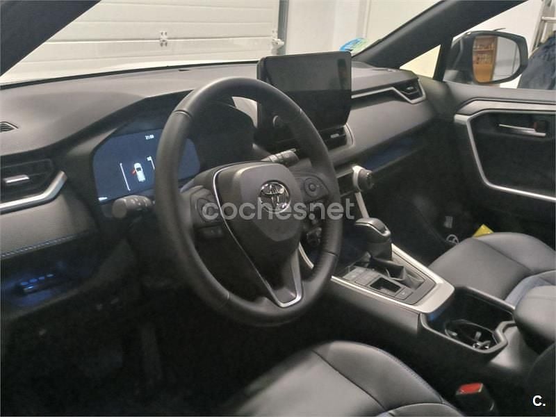 Usado Toyota RAV4 Hybrid Style 218 CV (160 kW) 2025 Blanco SUV