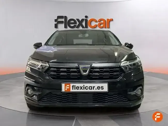 Käytetty Dacia Sandero Essentiel 91 HP (66 kW) 2023 Musta