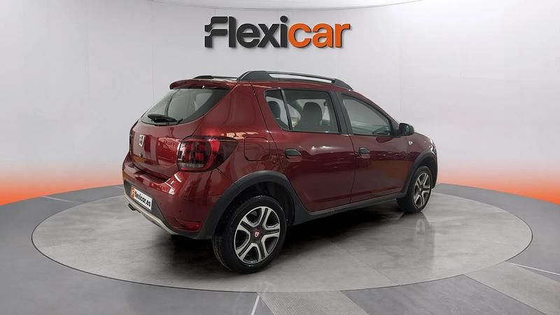 Usado Dacia Sandero Essentiel 90 CV (66 kW) 2019 Burdeos Utilitario